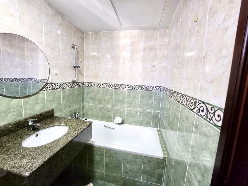 Global Ville, 20 Jalan Raja Udang, 2 Bedrooms, 905 sqft, Condominium For Rent, by Florence Zheng Zhen, 500229739 - Bathroom - PropertyGuru.com.sg