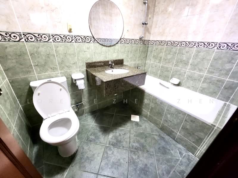 Global Ville, 20 Jalan Raja Udang, 2 Bedrooms, 905 sqft, Condominium For Rent, by Florence Zheng Zhen, 500229739 - Bathroom - PropertyGuru.com.sg