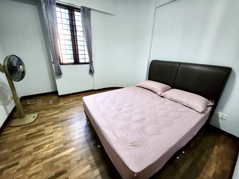 Global Ville, 20 Jalan Raja Udang, 2 Bedrooms, 905 sqft, Condominium For Rent, by Florence Zheng Zhen, 500229739 - Bedroom - PropertyGuru.com.sg