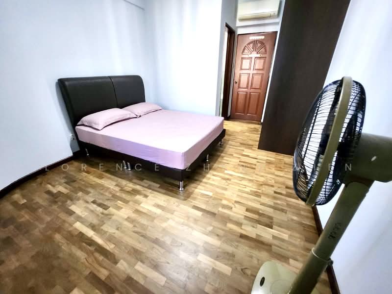 Global Ville, 20 Jalan Raja Udang, 2 Bedrooms, 905 sqft, Condominium For Rent, by Florence Zheng Zhen, 500229739 - Bedroom - PropertyGuru.com.sg