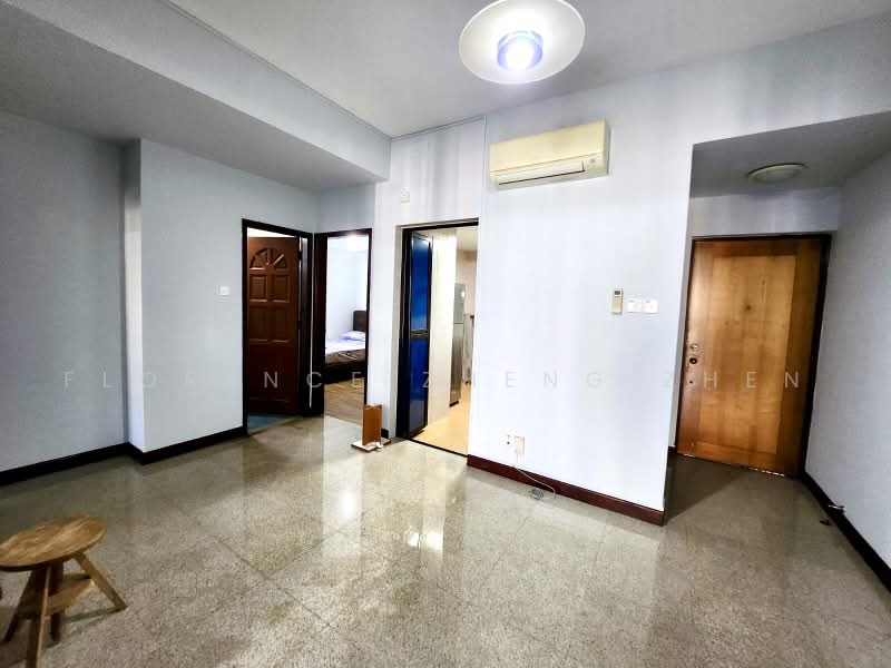 Global Ville, 20 Jalan Raja Udang, 2 Bedrooms, 905 sqft, Condominium For Rent, by Florence Zheng Zhen, 500229739 - Interior - PropertyGuru.com.sg