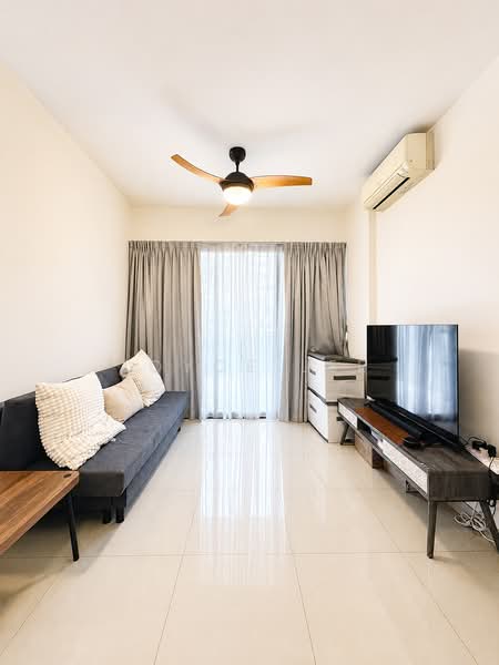 Parc Olympia, 60 Flora Drive, 2 Bedrooms, 883 sqft, Condominium For Rent, by Joyce Lee, 500229740 - Living Room - PropertyGuru.com.sg