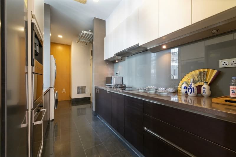 Belle Vue Residences, 33 Oxley Walk, 3 Bedrooms, 3,638 sqft, Condominium For Sale, by Andrew Goh, 500229753 - Kitchen - PropertyGuru.com.sg