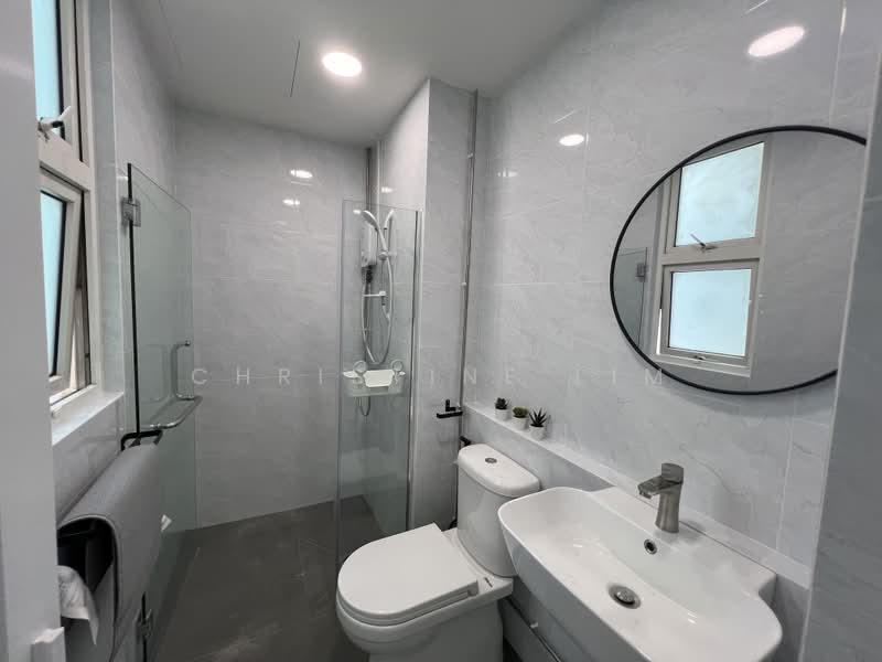The Floravale, 218 Westwood Avenue, 3 Bedrooms, 1,238 sqft, Executive Condominium For Sale, by Christine Lim, 500229759 - Bathroom - PropertyGuru.com.sg