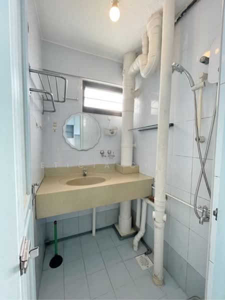 15 Hougang Avenue 3, 15 Hougang Avenue 3, 3 Bedrooms, 882 sqft, HDB Flat For Rent, by Leticia Ching, 500229763 - PropertyGuru.com.sg