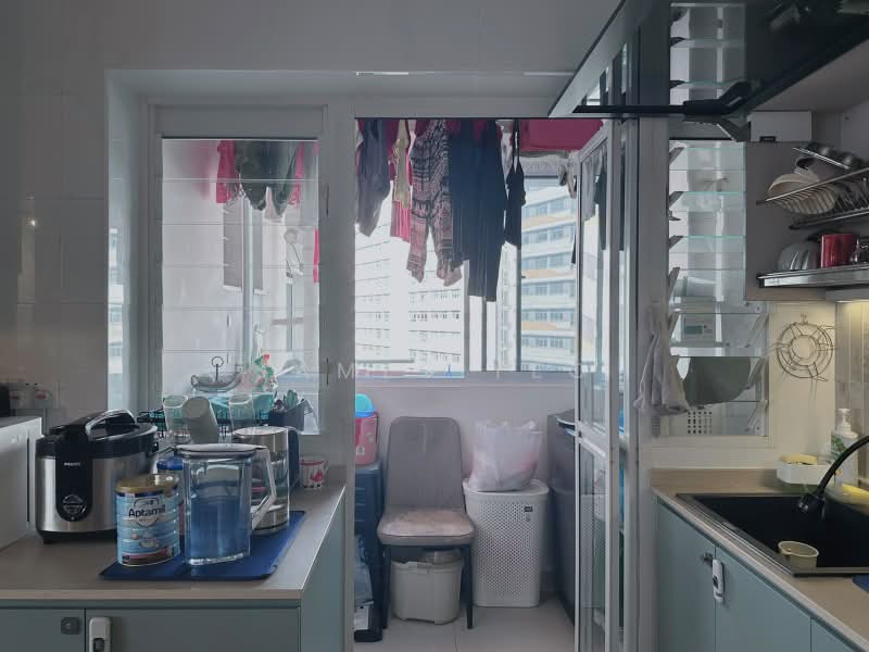 618B Tampines Street 61, 618B Tampines Street 61, 3 Bedrooms, 1,001 sqft, HDB Flat For Sale, by James Yeo, 500229764 - Kitchen - PropertyGuru.com.sg