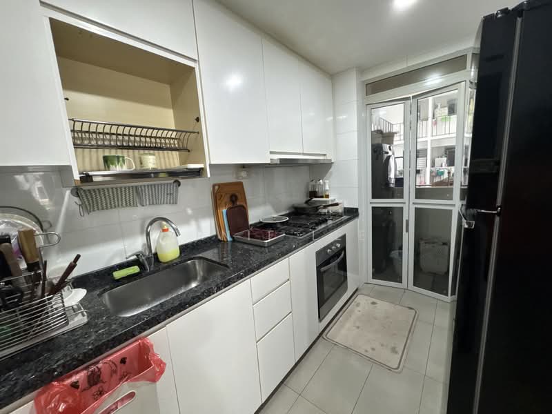 CityLife @ Tampines, , 4 Bedrooms, 1,432 sqft, Executive Condominium For Rent, by ARNIE LEE, 500229771 - Kitchen - PropertyGuru.com.sg