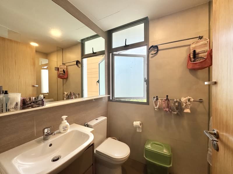 The Glades, 8 Bedok Rise, Room Rental, 100 sqft, Condominium For Rent, by Caleb Peh, 500229772 - Bathroom - PropertyGuru.com.sg