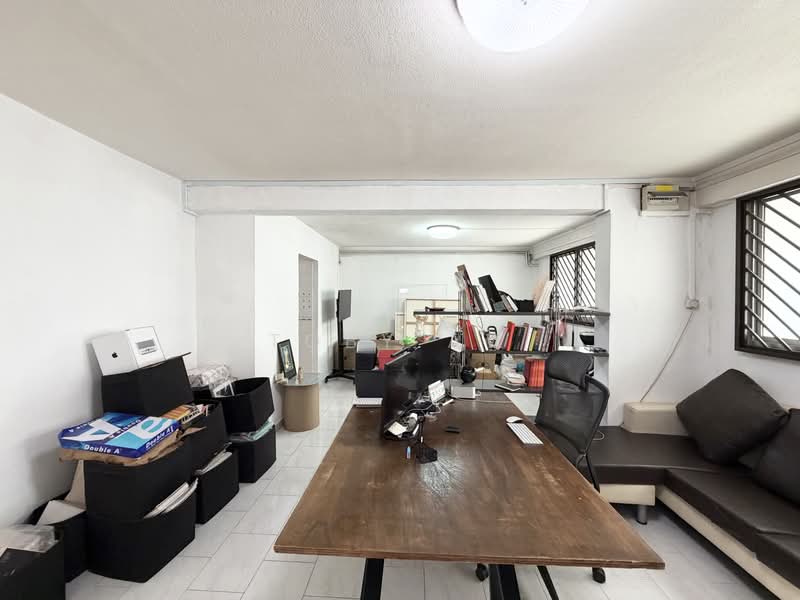 402 Fajar Road, 402 Fajar Road, 3 Bedrooms, 1,119 sqft, HDB Flat For Sale, by Toby Aw, 500229775 - Living - PropertyGuru.com.sg