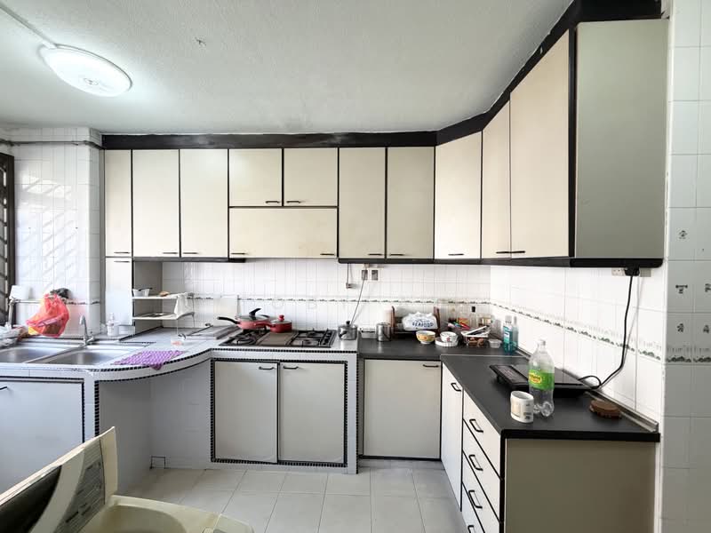 402 Fajar Road, 402 Fajar Road, 3 Bedrooms, 1,119 sqft, HDB Flat For Sale, by Toby Aw, 500229775 - Kitchen - PropertyGuru.com.sg