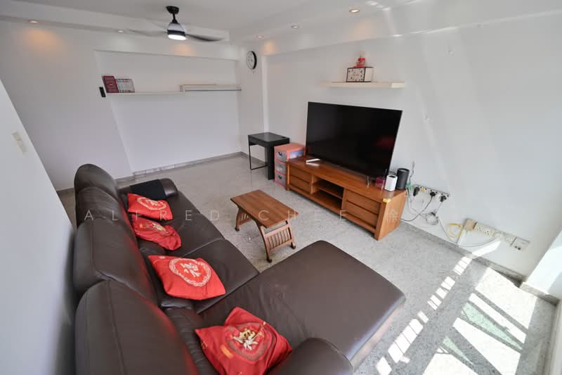 128B Punggol Field Walk, 128B Punggol Field Walk, 3 Bedrooms, 1,184 sqft, HDB Flat For Sale, by Alfred Chee 徐仲宏, 500229777 - Spacious Living Area - PropertyGuru.com.sg