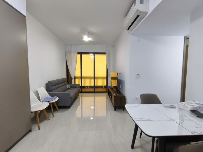 Lumina Grand, Bukit Batok West Ave. 5, Dairy Farm / Bukit Panjang / Choa Chu Kang, Room Rental, 118 sqft, Condominium For Rent, by Neo Isis, 500229785 - Living Room - PropertyGuru.com.sg