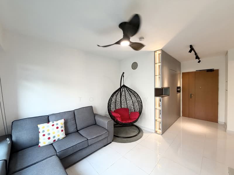 435C Bukit Batok West Avenue 5, 435C Bukit Batok West Avenue 5, 3 Bedrooms, 1,001 sqft, HDB Flat For Sale, by Toby Aw, 500229786 - Living Room - PropertyGuru.com.sg