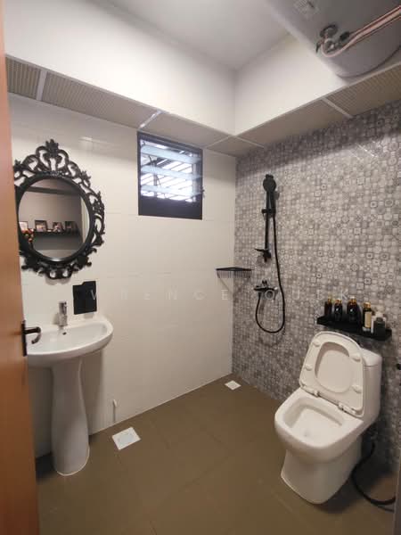 992B Buangkok Link, 992B Buangkok Link, 3 Bedrooms, 1,001 sqft, HDB Flat For Sale, by Lawrence Quek, 500229806 - Bathroom - PropertyGuru.com.sg