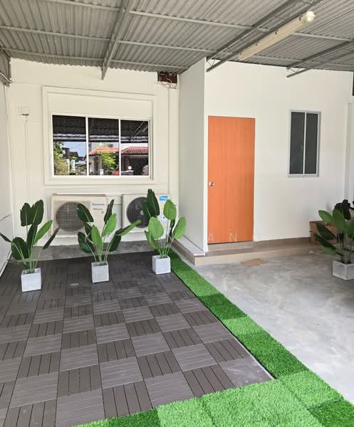 Lorong Melayu, Lorong Melayu, Room Rental, 120 sqft, Terraced House For Rent, by Kevin Ang, 500229808 - Exterior - PropertyGuru.com.sg
