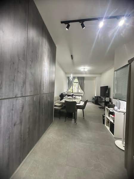 Hillview Heights, 27 Hillview Avenue, 2 Bedrooms, 980 sqft, Condominium For Sale, by Lee Liang Fei, 500229809 - Living Room - PropertyGuru.com.sg