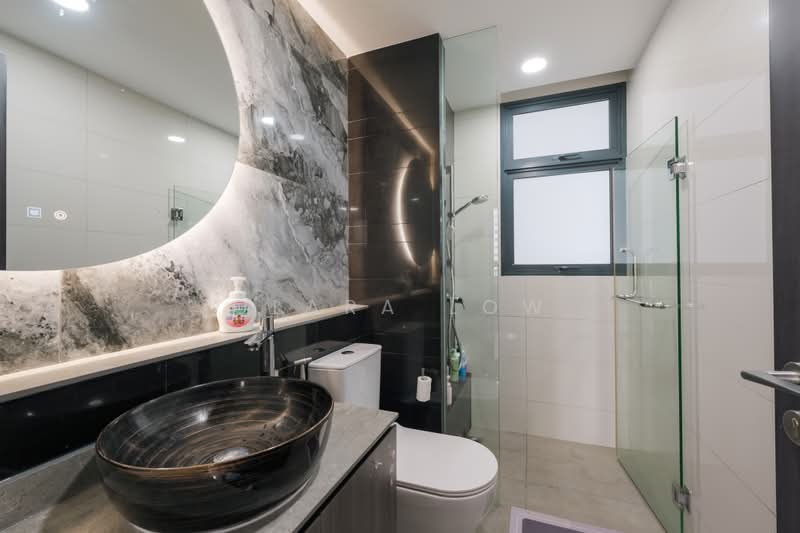 Gem Residences, 3 Lorong 5 Toa Payoh, 3 Bedrooms, 947 sqft, Condominium For Sale, by Clara Low, 500229824 - Bathroom - PropertyGuru.com.sg