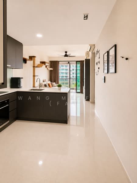 Ripple Bay, 6 Pasir Ris Link, 2 Bedrooms, 775 sqft, Condominium For Sale, by Wang Meifang (Fae), 500229845 - Living Room - PropertyGuru.com.sg