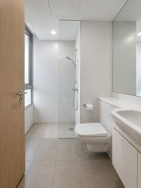 Ripple Bay, 6 Pasir Ris Link, 2 Bedrooms, 775 sqft, Condominium For Sale, by Wang Meifang (Fae), 500229845 - Bathroom - PropertyGuru.com.sg