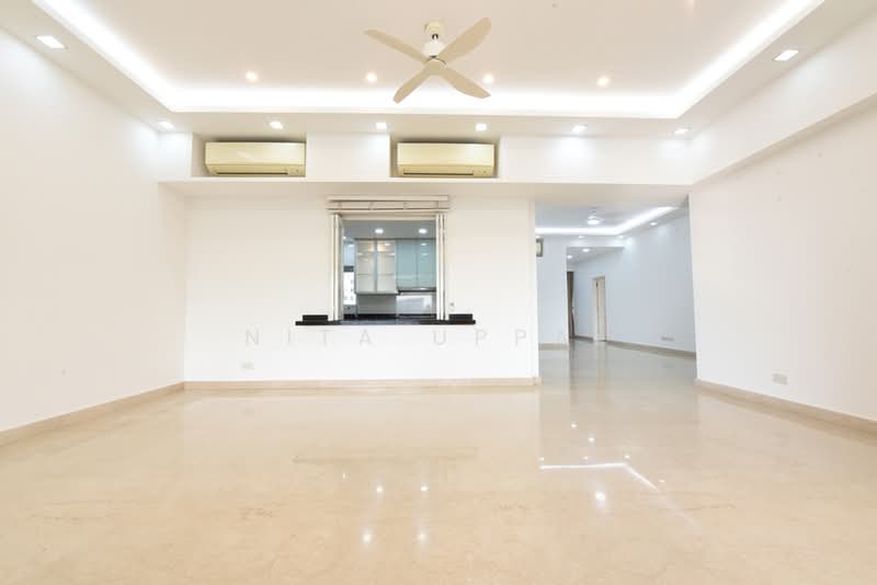 Regency Park, 3 Nathan Road, 4 Bedrooms, 3,650 sqft, Condominium For Rent, by Nita Uppal, 500229855 - Living Room - PropertyGuru.com.sg
