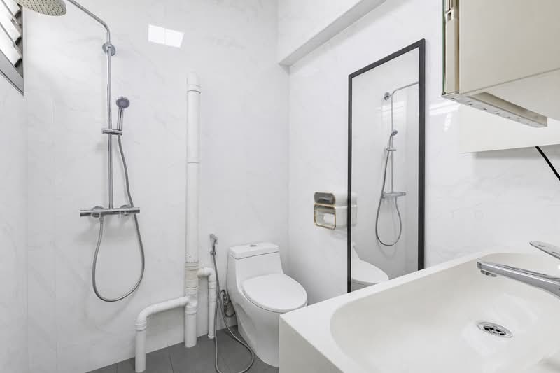 111 Bukit Purmei Road, 111 Bukit Purmei Road, 3 Bedrooms, 1,119 sqft, HDB Flat For Sale, by Don Png, 500229857 - Bathroom - PropertyGuru.com.sg