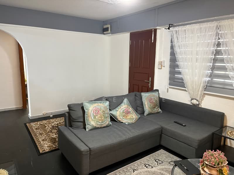 440 Yishun Avenue 11, 440 Yishun Avenue 11, 3 Bedrooms, 904 sqft, HDB Flat For Rent, by Jeffrey Lee, 500229861 - Living Room - PropertyGuru.com.sg
