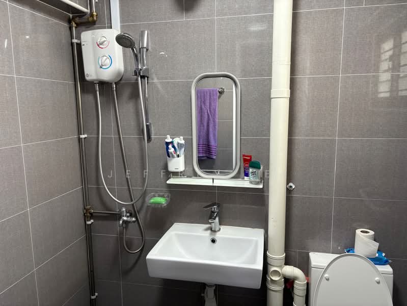 440 Yishun Avenue 11, 440 Yishun Avenue 11, 3 Bedrooms, 904 sqft, HDB Flat For Rent, by Jeffrey Lee, 500229861 - Bathroom - PropertyGuru.com.sg