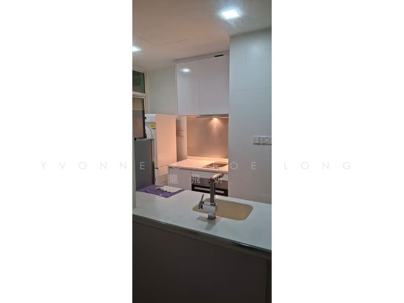 The Cascadia, 945 Bukit Timah Road, Clementi Park / Upper Bukit Timah, 1 Bedroom, 571 sqft, Condominium For Sale, by Yvonne Chloe Long 龍飛妍, 500229865 - Kitchen - PropertyGuru.com.sg