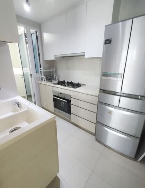 The Tampines Trilliant, 21 Tampines Central 7, 2 Bedrooms, 872 sqft, Executive Condominium For Rent, by Jeffrey Lee, 500229870 - Kitchen - PropertyGuru.com.sg