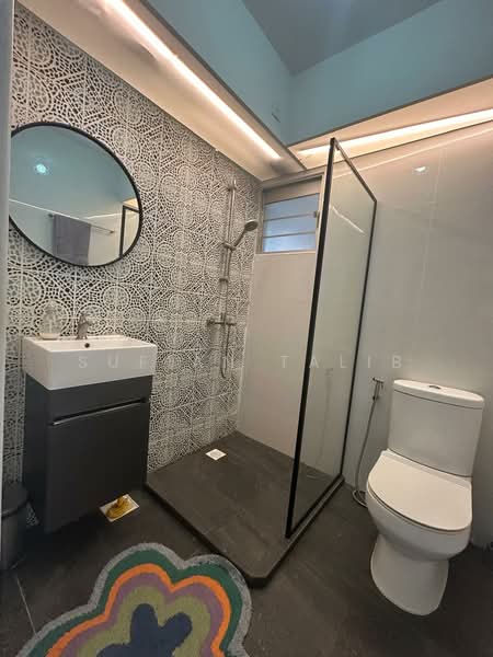 986B Buangkok Crescent, 986B Buangkok Crescent, 2 Bedrooms, 721 sqft, HDB Flat For Rent, by Sufian Talib, 500229877 - Bathroom - PropertyGuru.com.sg