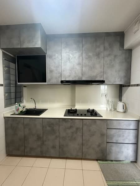 986B Buangkok Crescent, 986B Buangkok Crescent, 2 Bedrooms, 721 sqft, HDB Flat For Rent, by Sufian Talib, 500229877 - Kitchen - PropertyGuru.com.sg