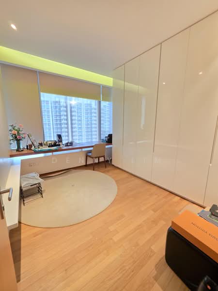 Helios Residences, 15 Cairnhill Circle, 3 Bedrooms, 1,668 sqft, Condominium For Rent, by Denny Lim, 500229881 - Study - PropertyGuru.com.sg