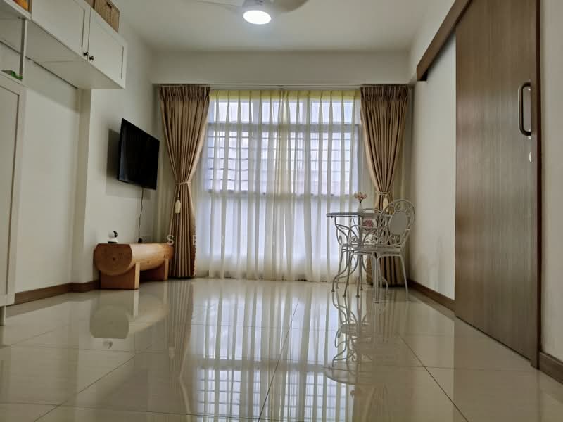 408B Northshore Drive, 408B Northshore Drive, 1 Bedroom, 506 sqft, HDB Flat For Sale, by Serena Ng, 500229887 - Living Room - PropertyGuru.com.sg