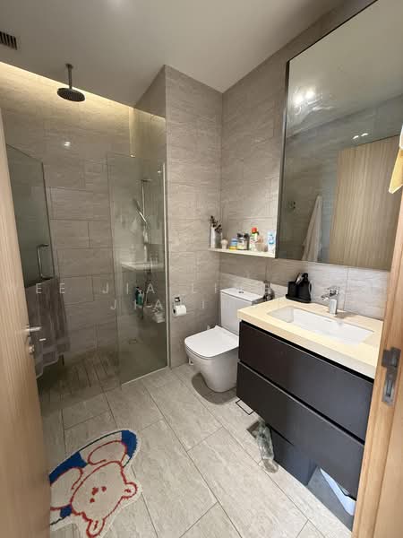 City Gate, 371 Beach Road, 1 Bedroom, 450 sqft, Apartment For Rent, by Wee Jia Ling (Wei Jialing), 500229890 - Bathroom - PropertyGuru.com.sg