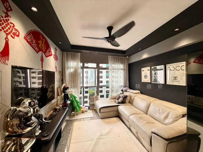 19 Jalan Tenteram, 19 Jalan Tenteram, 3 Bedrooms, 1,130 sqft, HDB Flat For Sale, by Anthea Yeo 杨丽娇, 500229894 - Living Room - PropertyGuru.com.sg