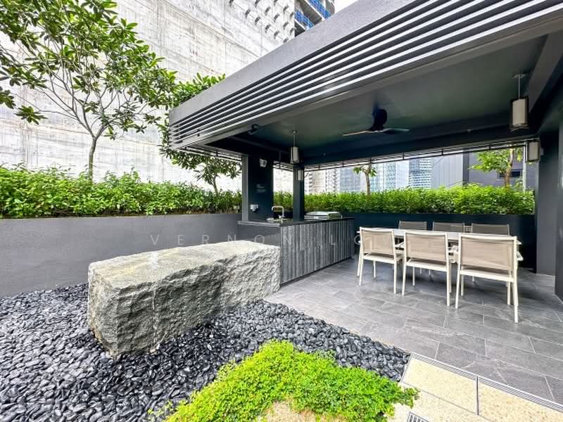 Midtown Bay, 122 Beach Road, Beach Road / Bugis / Rochor, 1 Bedroom, 409 sqft, Condominium For Sale, by Vernon Low, 500229907 - PropertyGuru.com.sg