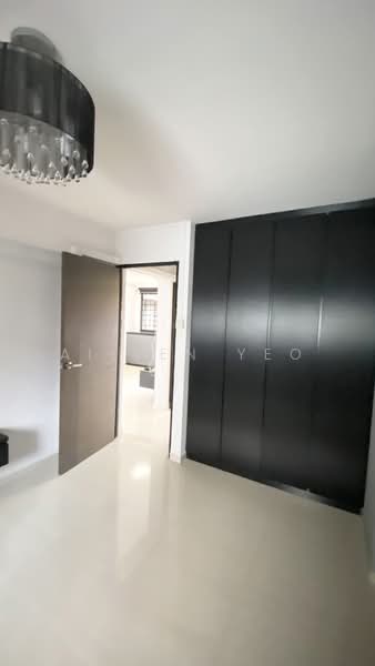 110 Bishan Street 12, 110 Bishan Street 12, 2 Bedrooms, 688 sqft, HDB Flat For Sale, by Aileen Yeo, 500229928 - Master Bedroom - PropertyGuru.com.sg