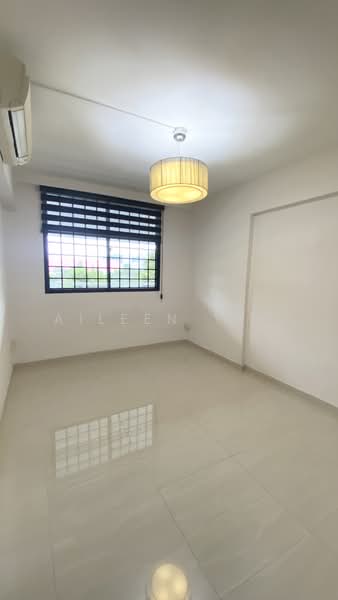 110 Bishan Street 12, 110 Bishan Street 12, 2 Bedrooms, 688 sqft, HDB Flat For Sale, by Aileen Yeo, 500229928 - Bedroom - PropertyGuru.com.sg
