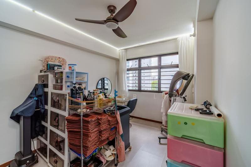 933A Hougang Avenue 9, 933A Hougang Avenue 9, Hougang / Punggol / Sengkang, 3 Bedrooms, 990 sqft, HDB Flat For Sale, by HEATHER LIM, 500229931 - Interior - PropertyGuru.com.sg