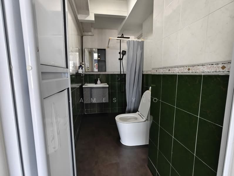 Melville Park, 16 Simei Street 1, 3 Bedrooms, 1,044 sqft, Apartment For Sale, by James Yeo, 500229946 - Bathroom - PropertyGuru.com.sg