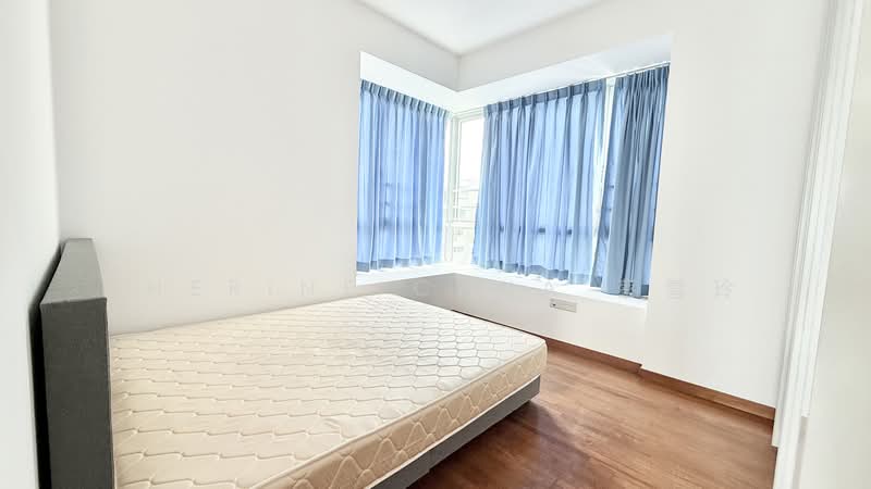 Caspian, 50 Lakeside Drive, 2 Bedrooms, 894 sqft, Condominium For Sale, by Sherine Chua 蔡雪玲, 500229953 - Bedroom - PropertyGuru.com.sg