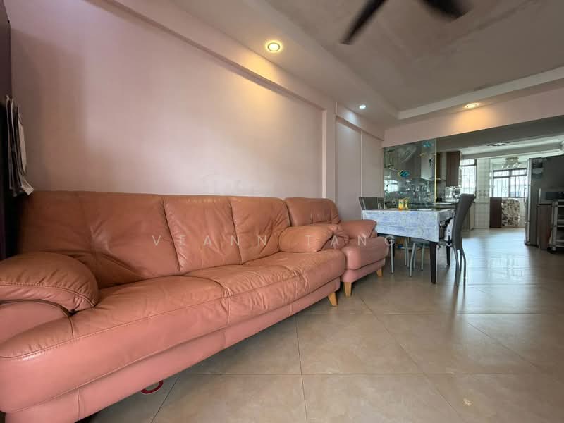 112 Ho Ching Road, 112 Ho Ching Road, 2 Bedrooms, 732 sqft, HDB Flat For Sale, by Veann Tang, 500229954 - Living Room - PropertyGuru.com.sg