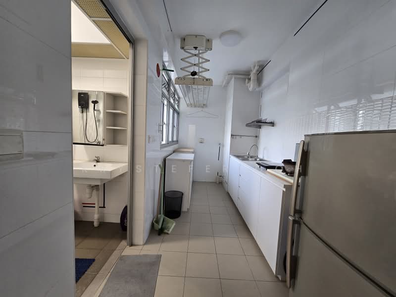 150A Corporation Drive, 150A Corporation Drive, 1 Bedroom, 506 sqft, HDB Flat For Rent, by Krystefer Goh, 500229955 - Kitchen - PropertyGuru.com.sg