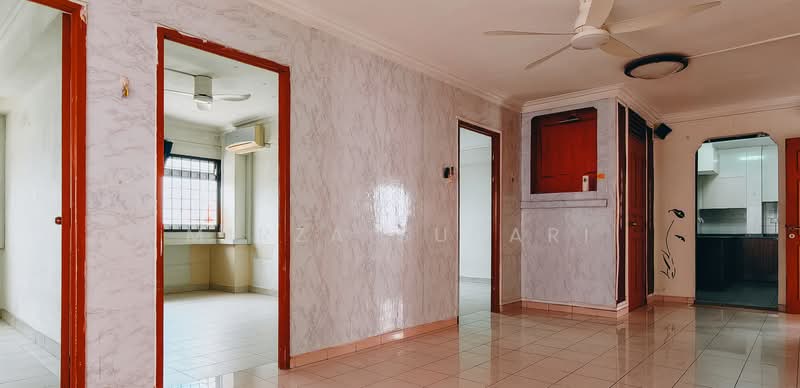 847 Jurong West Street 81, 847 Jurong West Street 81, 4 Bedrooms, 1,377 sqft, HDB Flat For Sale, by Mirza Subari, 500229964 - Living Room - PropertyGuru.com.sg