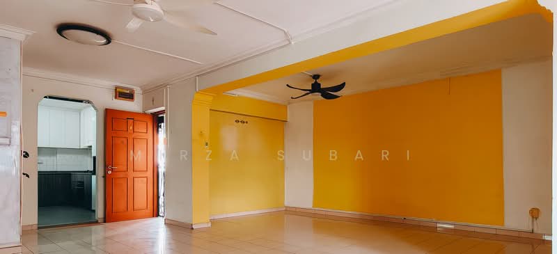 847 Jurong West Street 81, 847 Jurong West Street 81, 4 Bedrooms, 1,377 sqft, HDB Flat For Sale, by Mirza Subari, 500229964 - Living Room - PropertyGuru.com.sg