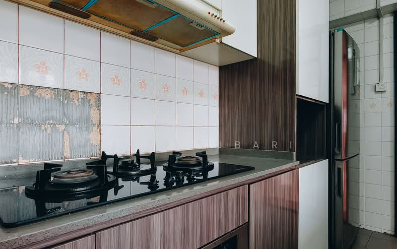 847 Jurong West Street 81, 847 Jurong West Street 81, 4 Bedrooms, 1,377 sqft, HDB Flat For Sale, by Mirza Subari, 500229964 - Kitchen - PropertyGuru.com.sg