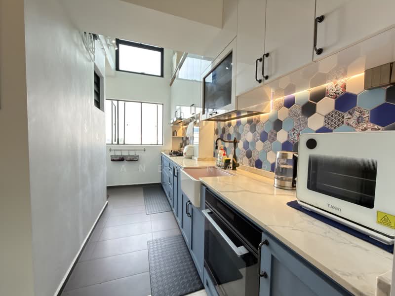 893 Tampines Avenue 8, 893 Tampines Avenue 8, 4 Bedrooms, 1,528 sqft, HDB Flat For Sale, by Hanee Nazri, 500229967 - Kitchen - PropertyGuru.com.sg