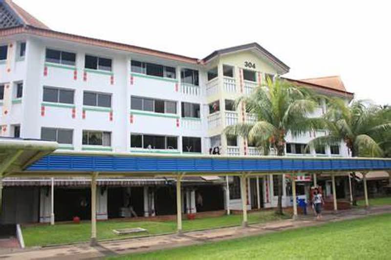 Blk 303 Woodlands Street 31, , 1,335 sqft, Shop / Shophouse For Sale, by Cindy Ong, 500229974 - Exterior - CommercialGuru.com.sg