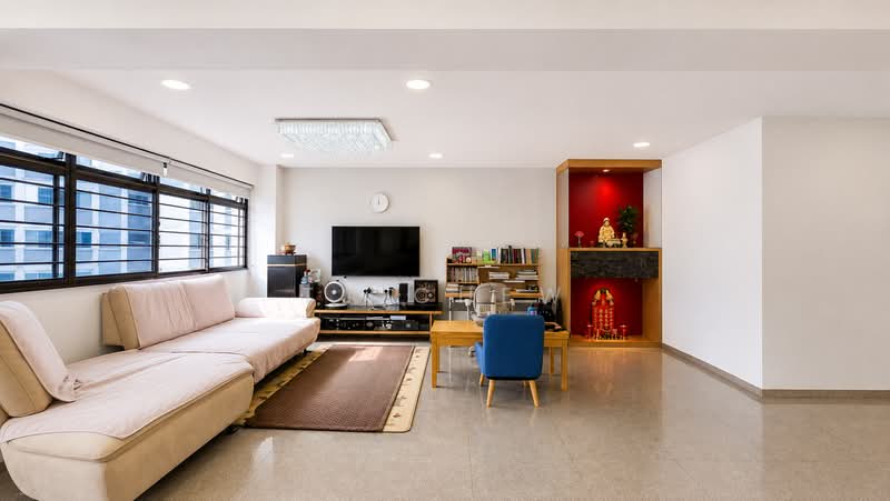 451 Fajar Road, 451 Fajar Road, 3 Bedrooms, 1,281 sqft, HDB Flat For Sale, by TJ Chew, 500229991 - Living Room - PropertyGuru.com.sg