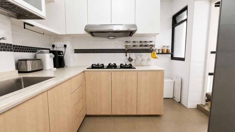 451 Fajar Road, 451 Fajar Road, 3 Bedrooms, 1,281 sqft, HDB Flat For Sale, by TJ Chew, 500229991 - Kitchen - PropertyGuru.com.sg
